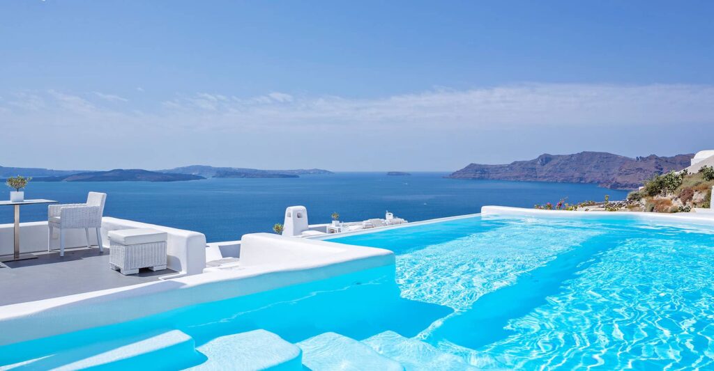 Canaves-Oia-Hotel-Santorini-Pool
