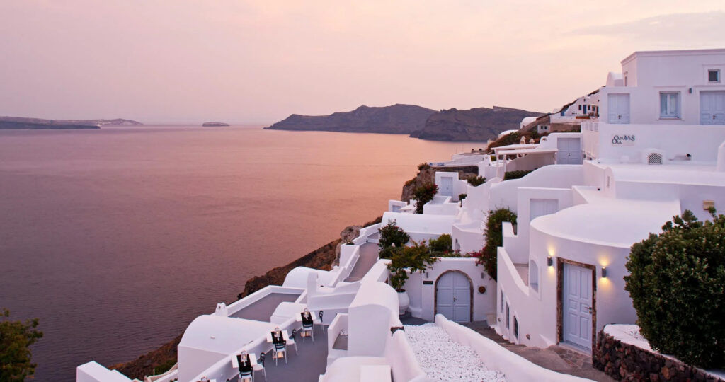 Canaves-Oia-Hotel-Santorini-Sunset