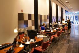 Atlantida Travel - Oficina Consell de Cent 323, Barcelona
